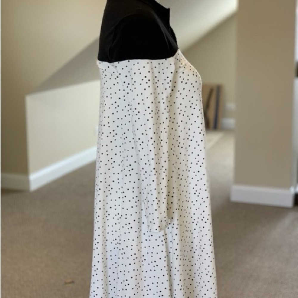 Victoria's Secret Black and White Long Sleeve Dress - Picture 3 of 4